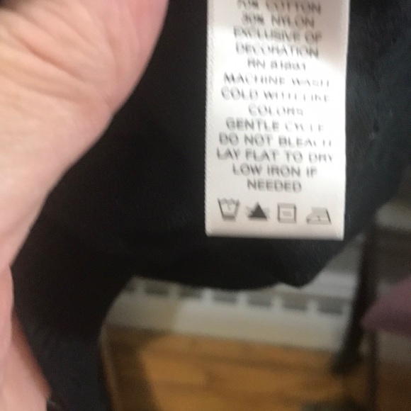 d&co black buttoned down sweater. 1X. Cotton blend - Picture 5 of 7